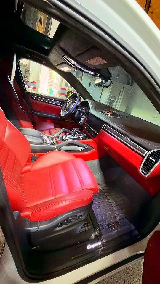 2022 PORSCHE CAYENNE GTS Coupe