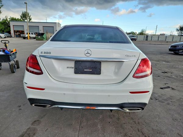 2017 MERCEDES-BENZ E E300-4M