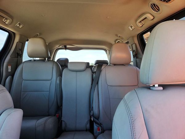 2015 TOYOTA SIENNA