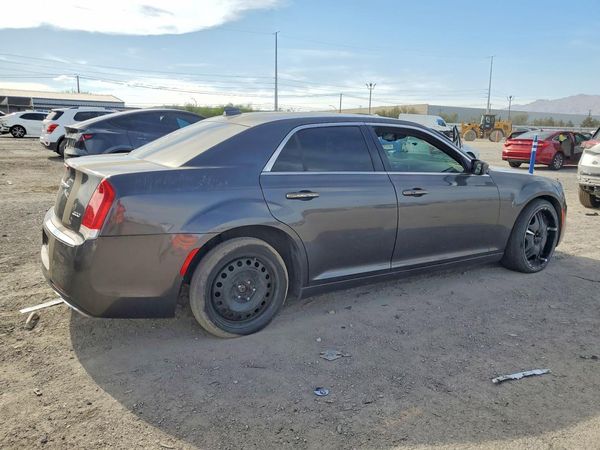2016 CHRYSLER 300