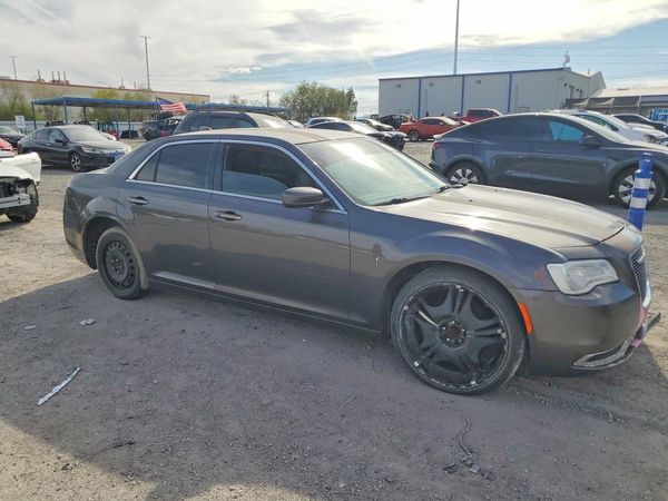 2016 CHRYSLER 300