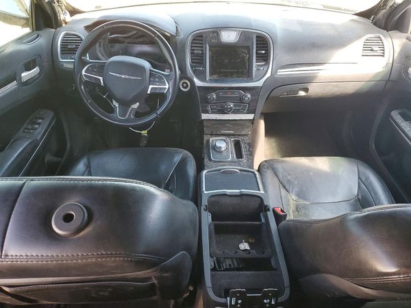 2016 CHRYSLER 300