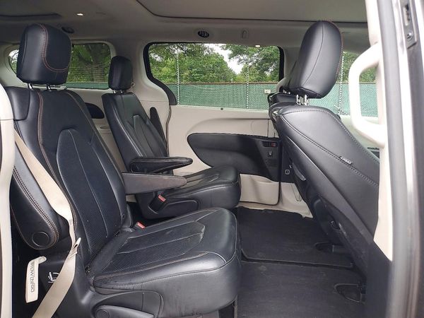 2019 CHRYSLER PACIFICA Touring L Plus