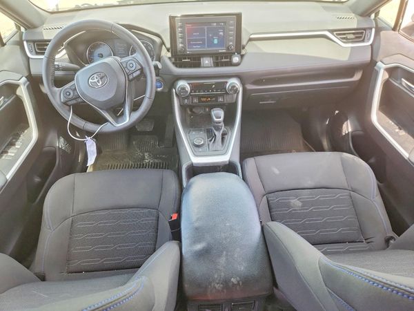 2022 TOYOTA RAV4 SE