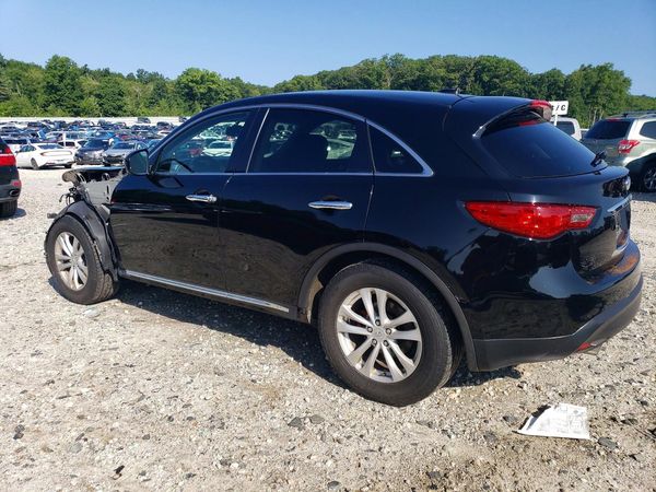 2016 INFINITI QX70