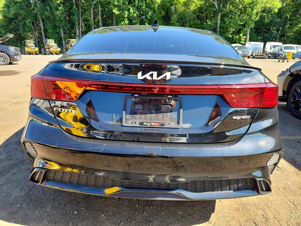 2022 KIA FORTE GT Line