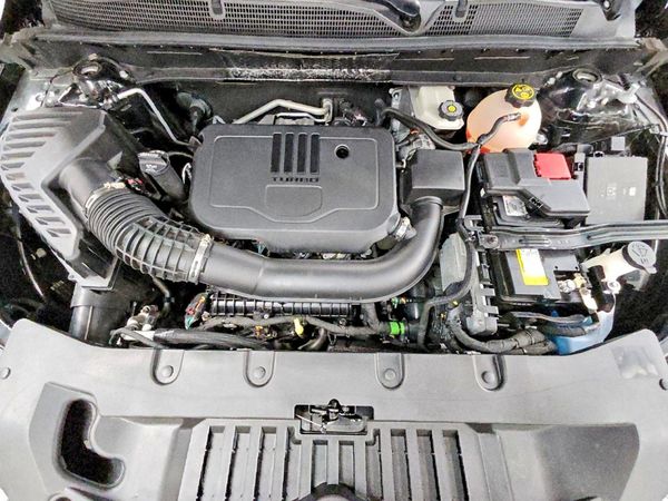 2022 CHEVROLET BLAZER 2LT — Engine bay
