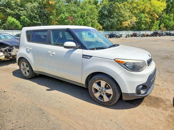 2019 KIA SOUL Base