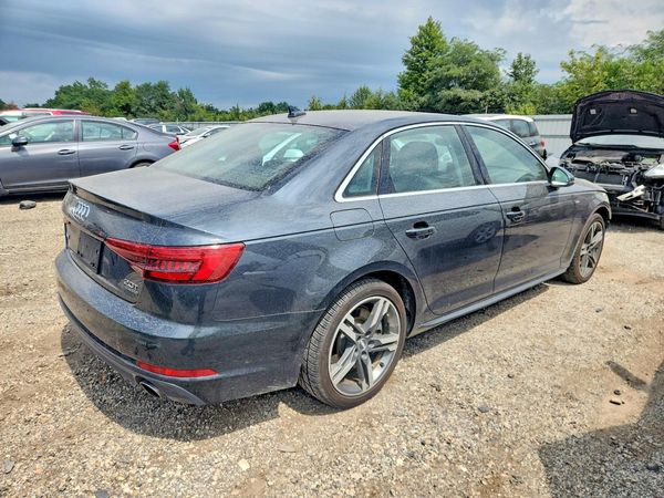 2017 AUDI A4 quattro Premium Plus