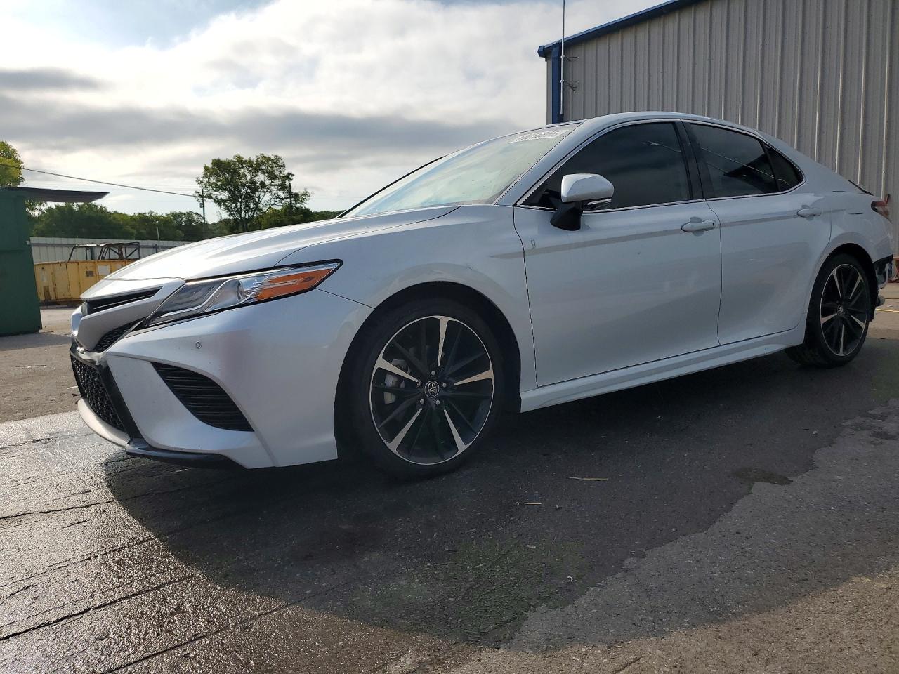 2020 TOYOTA CAMRY XSE