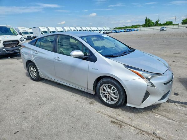 2017 TOYOTA PRIUS One/Two