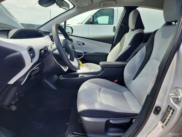 2017 TOYOTA PRIUS One/Two