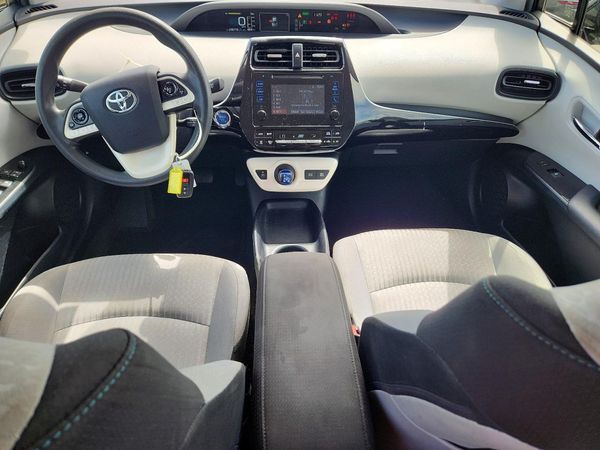 2017 TOYOTA PRIUS One/Two