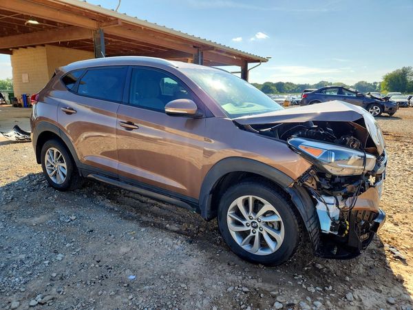 2016 HYUNDAI TUCSON