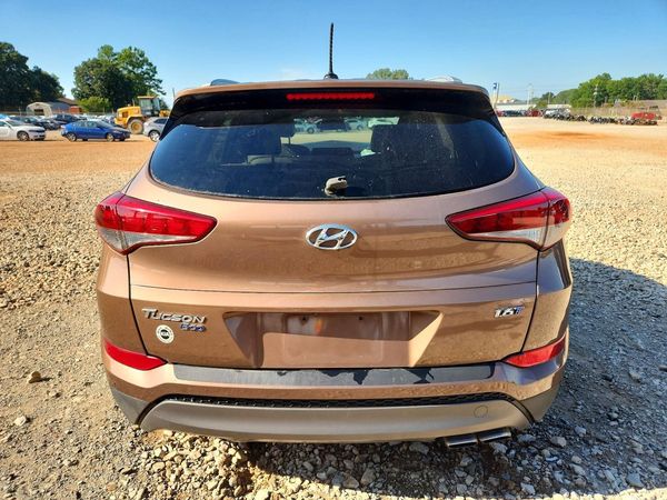 2016 HYUNDAI TUCSON