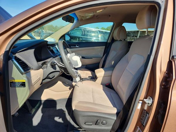 2016 HYUNDAI TUCSON