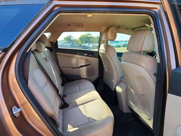 2016 HYUNDAI TUCSON