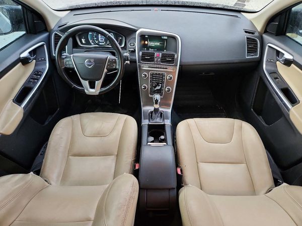 2016 VOLVO XC60 SV33 Premier