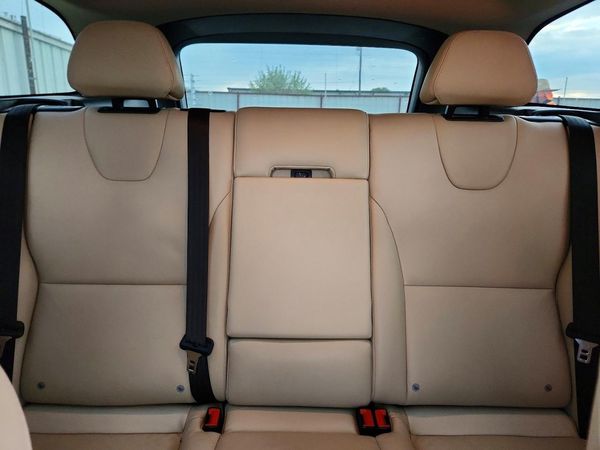 2016 VOLVO XC60 SV33 Premier