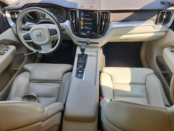 2019 VOLVO XC60
