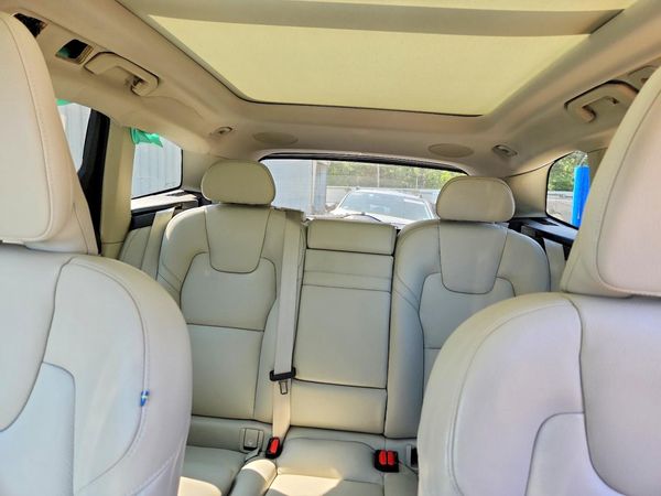 2019 VOLVO XC60