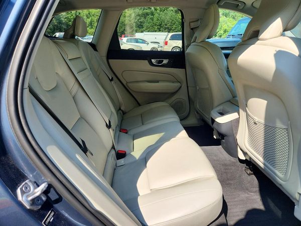 2019 VOLVO XC60