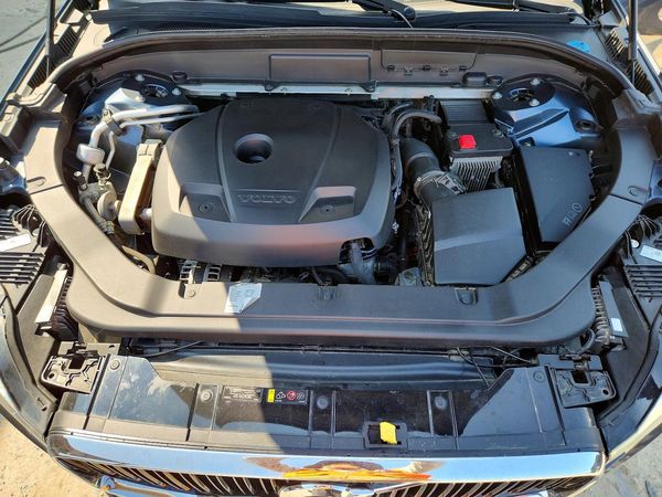 2019 VOLVO XC60