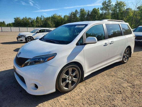 2017 TOYOTA SIENNA SE/SE Premium