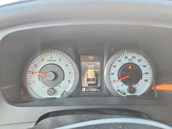 2017 TOYOTA SIENNA SE/SE Premium
