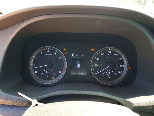 2016 HYUNDAI TUCSON