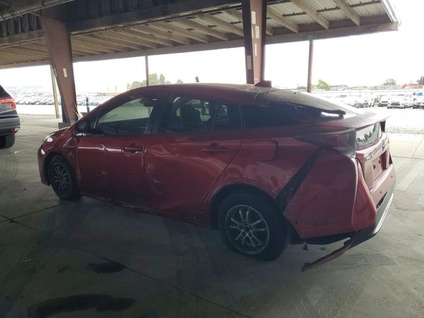 2016 TOYOTA PRIUS