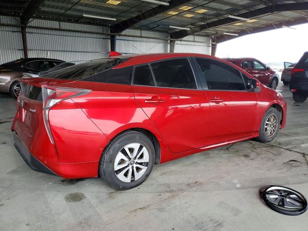 2016 TOYOTA PRIUS