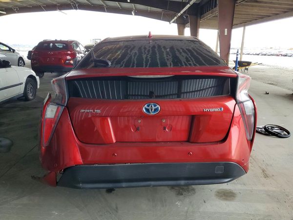2016 TOYOTA PRIUS