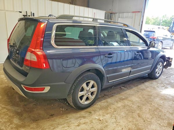 2012 VOLVO XC70