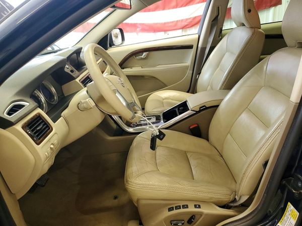2012 VOLVO XC70