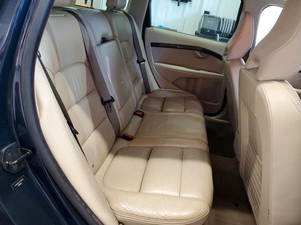 2012 VOLVO XC70