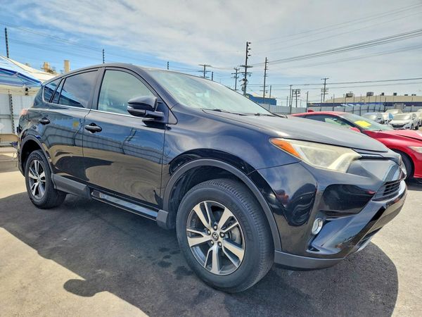 2018 TOYOTA RAV4 Adventure/XLE
