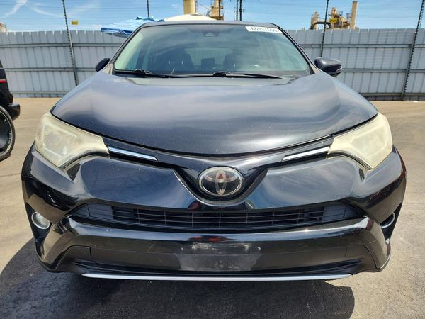 2018 TOYOTA RAV4 Adventure/XLE
