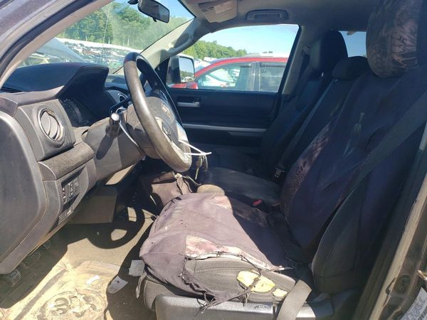 2014 TOYOTA TUNDRA SR5