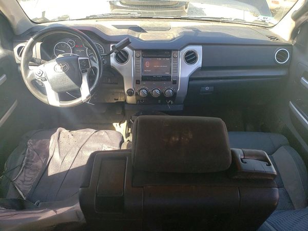 2014 TOYOTA TUNDRA SR5