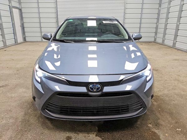 2025 TOYOTA COROLLA LE, XLE, SE