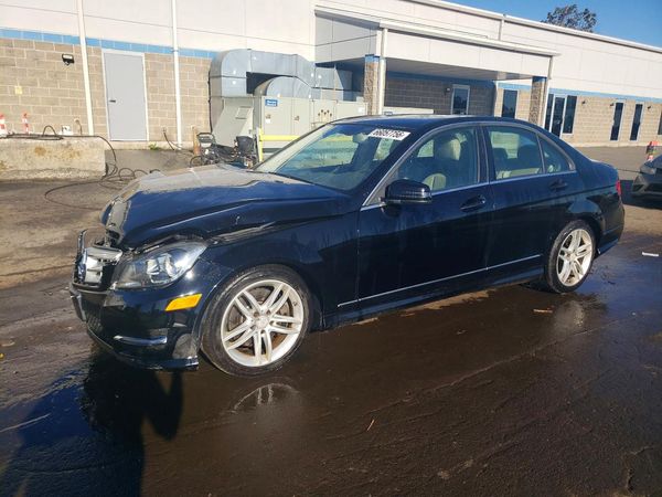 2013 MERCEDES-BENZ C