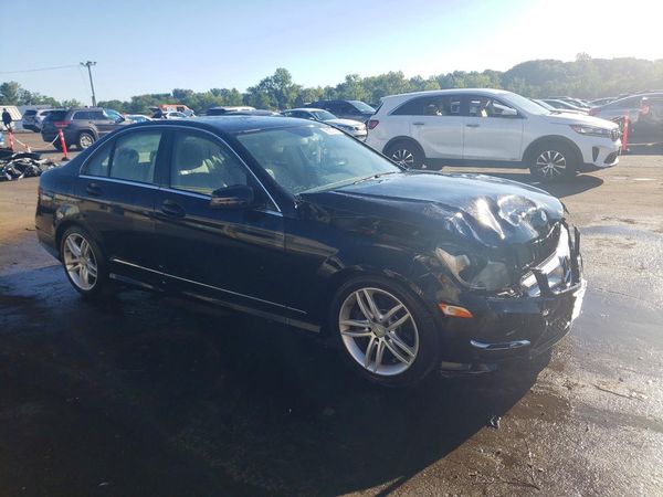 2013 MERCEDES-BENZ C C300