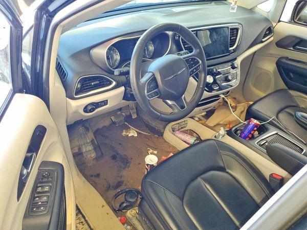 2023 CHRYSLER PACIFICA Touring L — CKPT