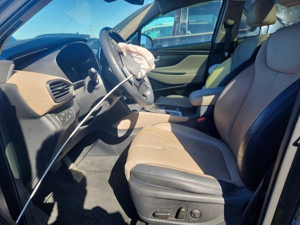 2019 HYUNDAI SANTA FE Limited, Ultimate — DENT