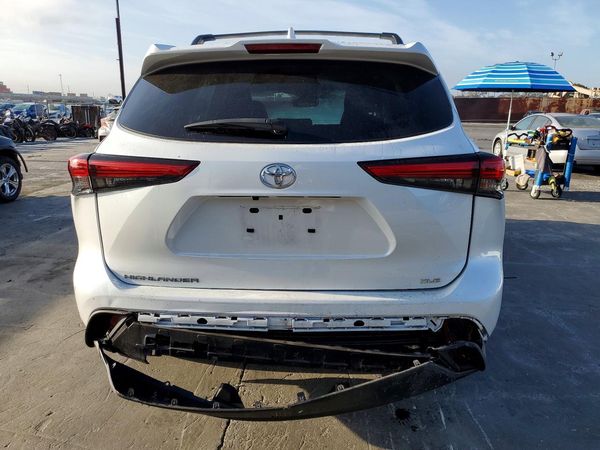 2023 TOYOTA HIGHLANDER