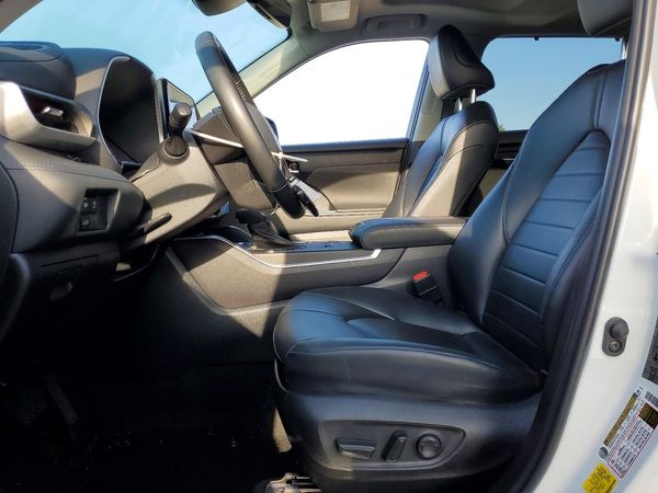2023 TOYOTA HIGHLANDER