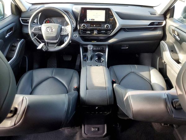 2023 TOYOTA HIGHLANDER