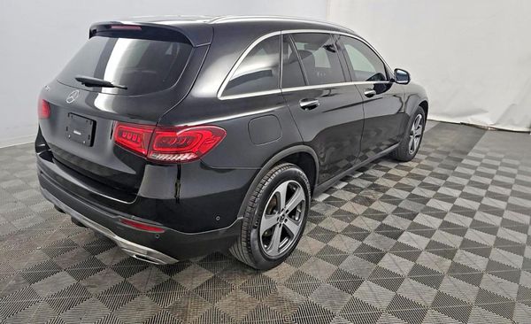 2022 MERCEDES-BENZ GLC GLC300