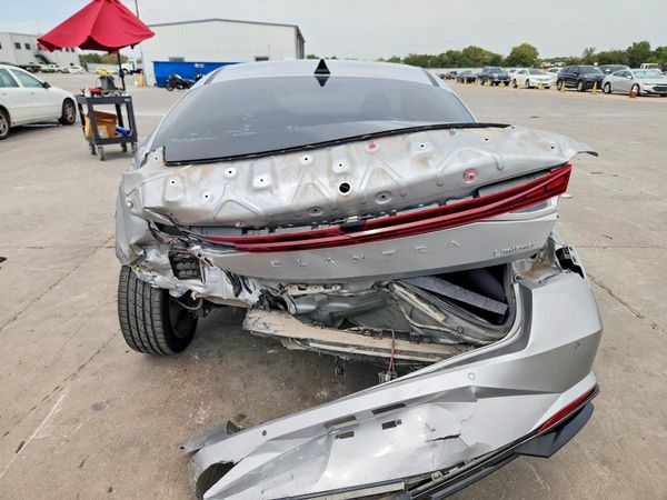 2021 HYUNDAI ELANTRA